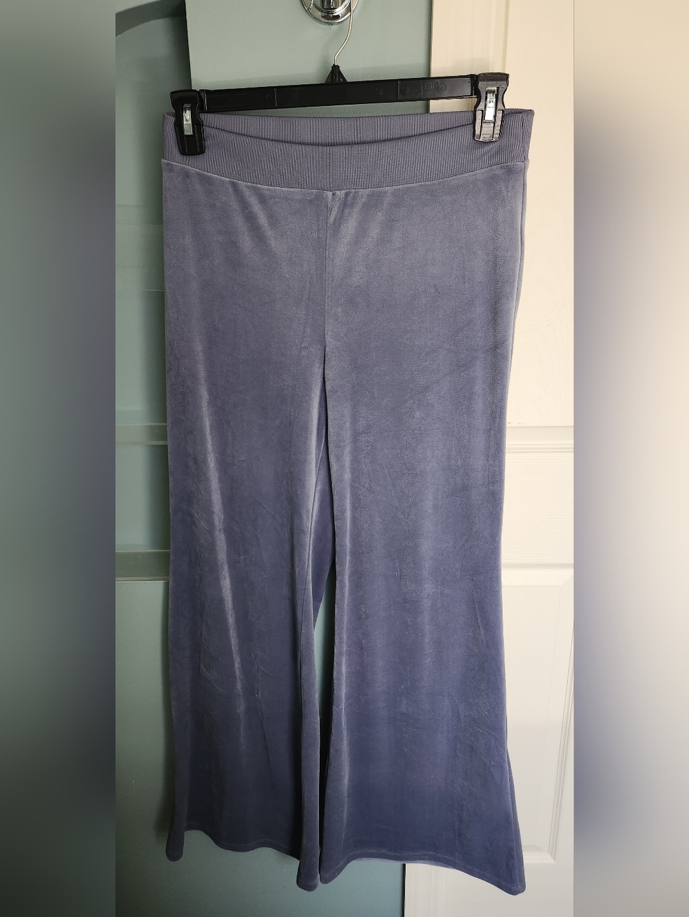 Old Navy High-Waisted Velour Flare Lounge Pants Size Medium